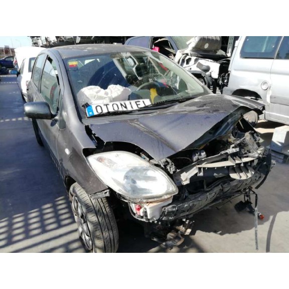 toyota yaris del año 2009