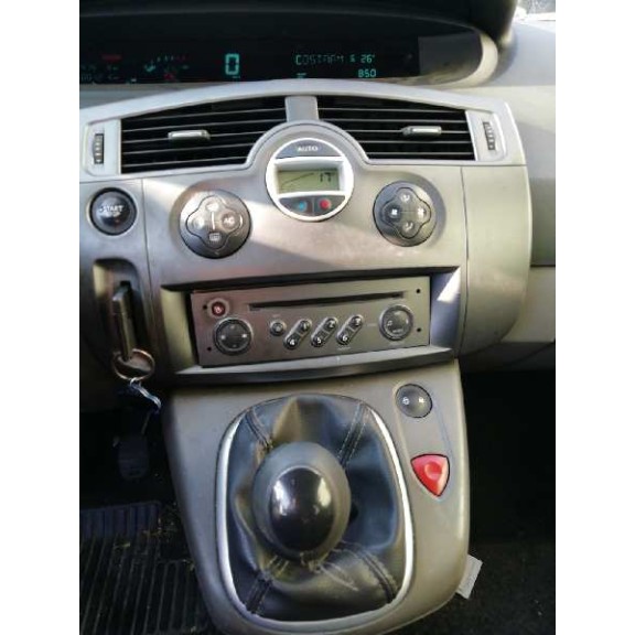 renault scenic ii del año 2006