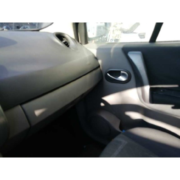 renault scenic ii del año 2006