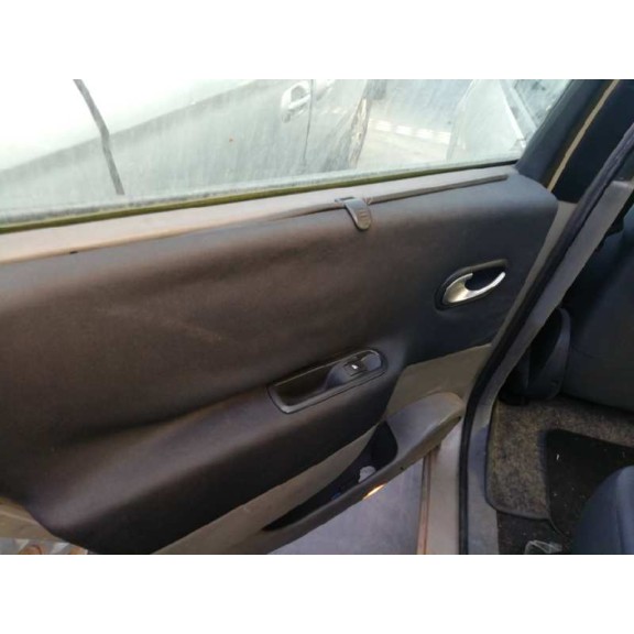 renault scenic ii del año 2006