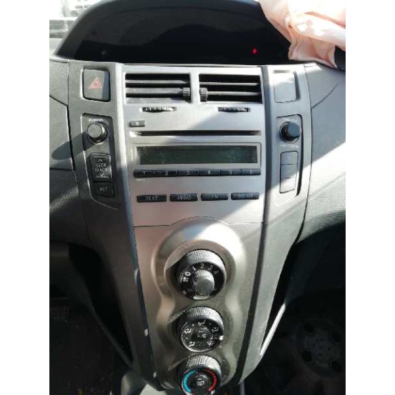 toyota yaris del año 2009