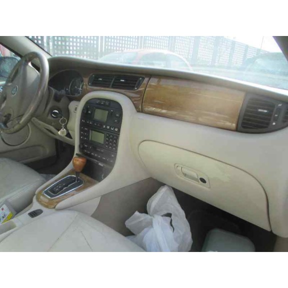 jaguar x-type del año 2001