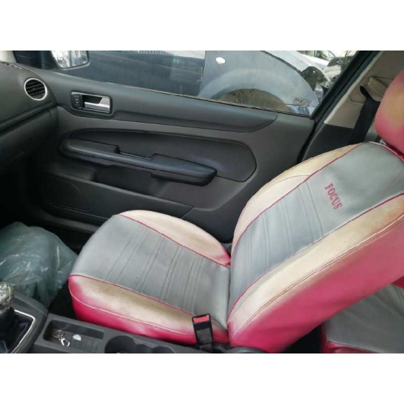 ford focus berlina (cap) del año 2006