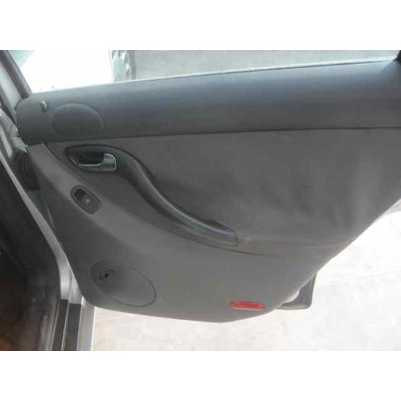 seat toledo (1m2) del año 2002