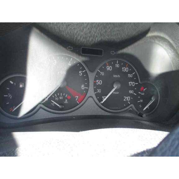 peugeot 206 berlina del año 2001