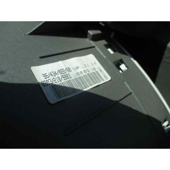 peugeot 206 berlina del año 2001