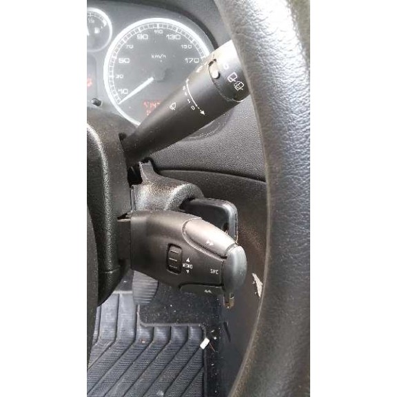 peugeot 307 (s1) del año 2004