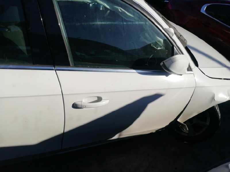 Recambio de puerta delantera derecha para audi a4 ber. (b8) básico referencia OEM IAM  TOCADA 