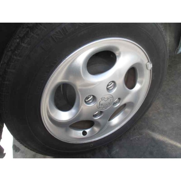 peugeot 206 berlina del año 2001