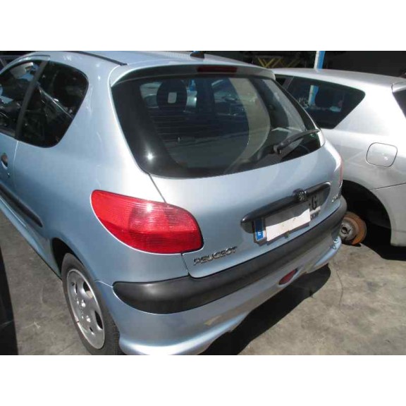 peugeot 206 berlina del año 2001