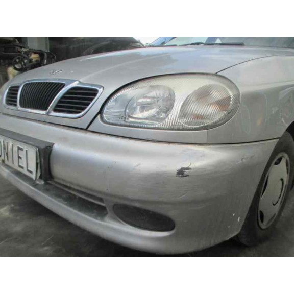 daewoo lanos del año 2000