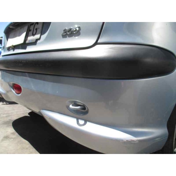 peugeot 206 berlina del año 2001