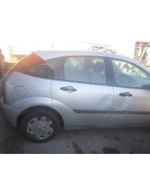 ford focus berlina (cak) del año 2000