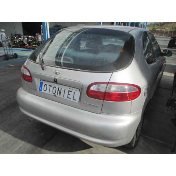 daewoo lanos del año 2000