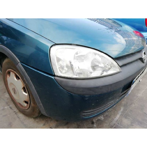 opel corsa c del año 2001