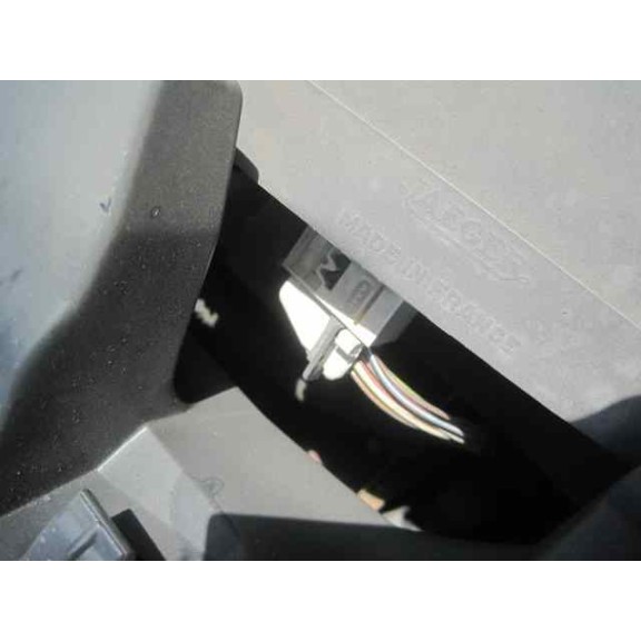 peugeot 206 berlina del año 2002