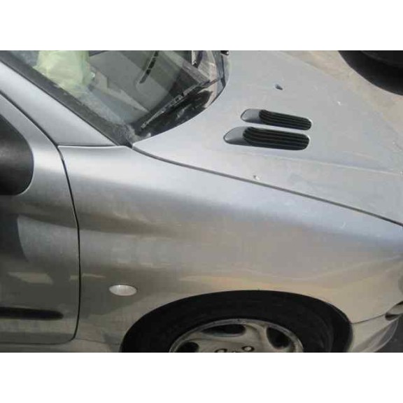 peugeot 206 berlina del año 2002