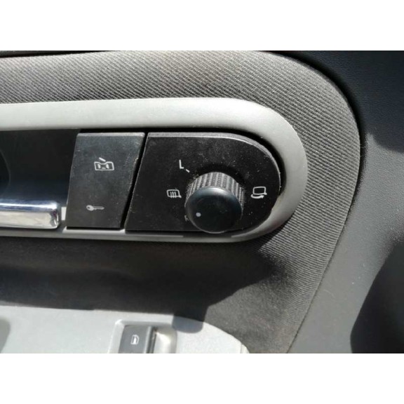 seat ibiza (6l1) del año 2008