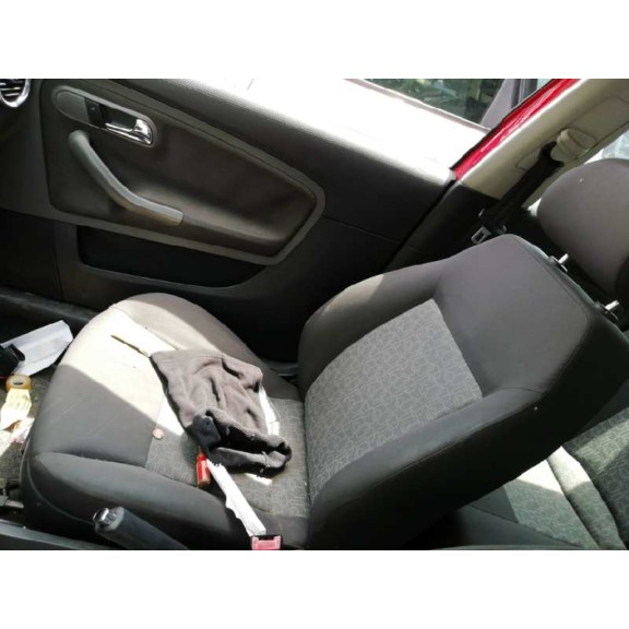 seat ibiza (6l1) del año 2008