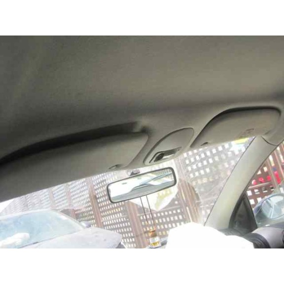 peugeot 206 berlina del año 2002