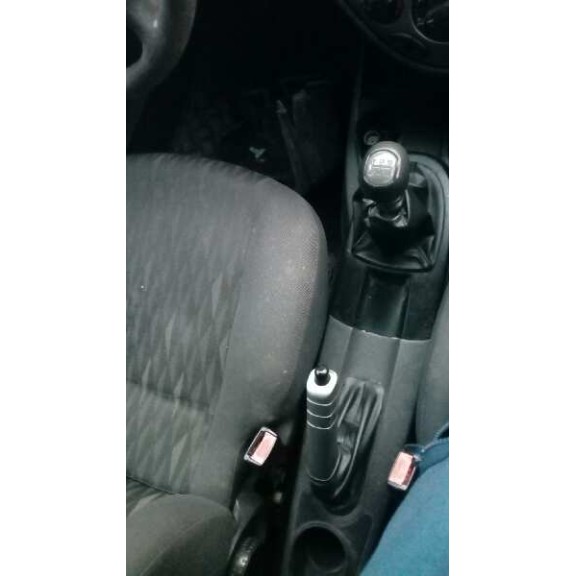 ford focus berlina (cak) del año 2003