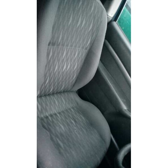 ford focus berlina (cak) del año 2003