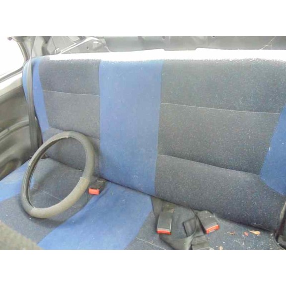 peugeot 106 (s2) del año 2000