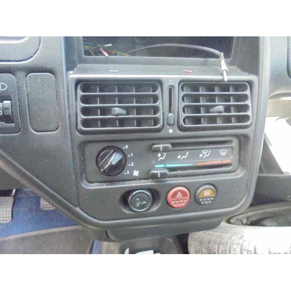 peugeot 106 (s2) del año 2000