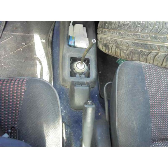 peugeot 106 (s2) del año 2000