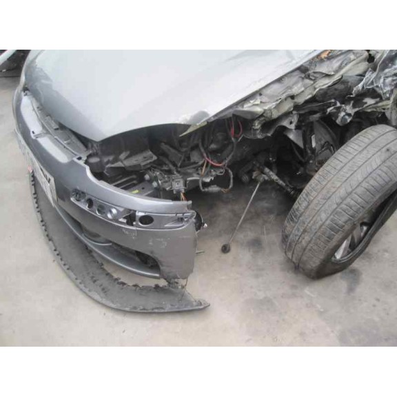 volkswagen golf v berlina (1k1) del año 2005