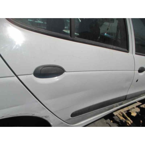 renault megane i fase 2 berlina (ba0) del año 2000