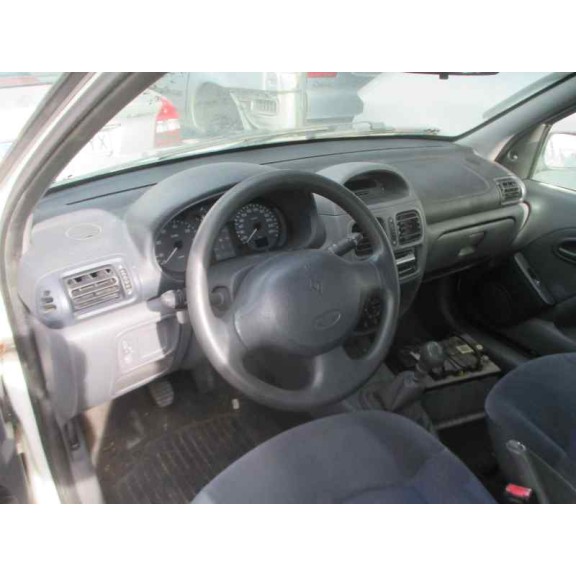 renault clio ii fase i (b/cbo) del año 1999
