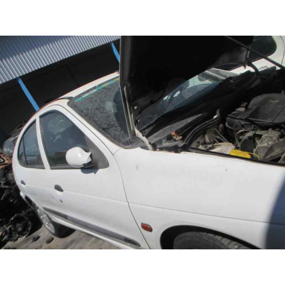 renault megane i fase 2 berlina (ba0) del año 2000