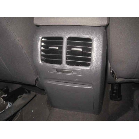 volkswagen golf v berlina (1k1) del año 2005