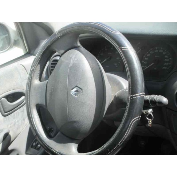 renault megane i fase 2 berlina (ba0) del año 2000