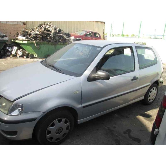 volkswagen polo berlina (6n2) del año 2000