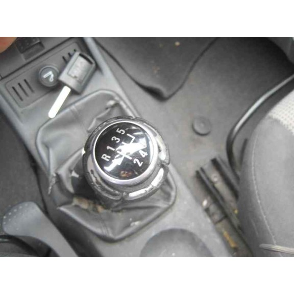 opel corsa c del año 2004