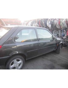 ford fiesta berlina del año 1996 2