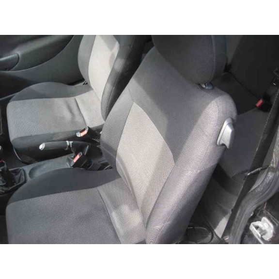 opel corsa c del año 2004