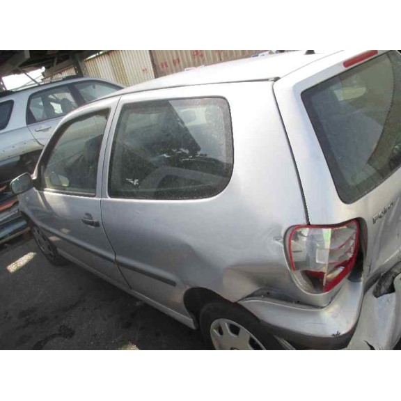 volkswagen polo berlina (6n2) del año 2000
