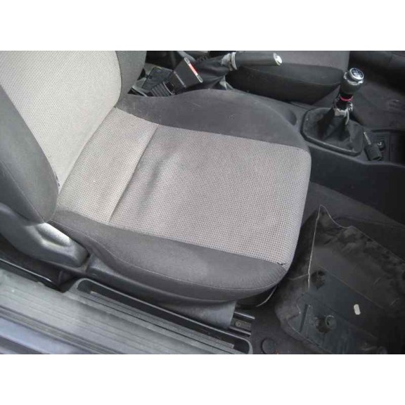 opel corsa c del año 2004