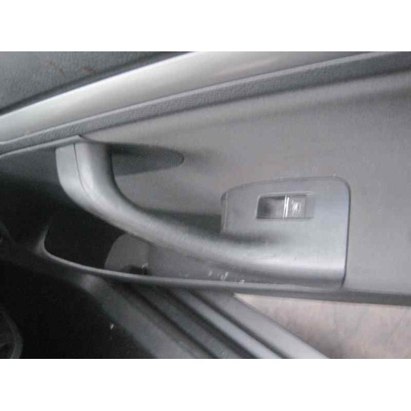 volkswagen golf v berlina (1k1) del año 2005