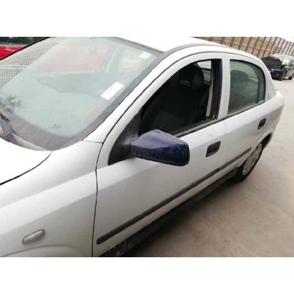 opel astra g berlina del año 2003