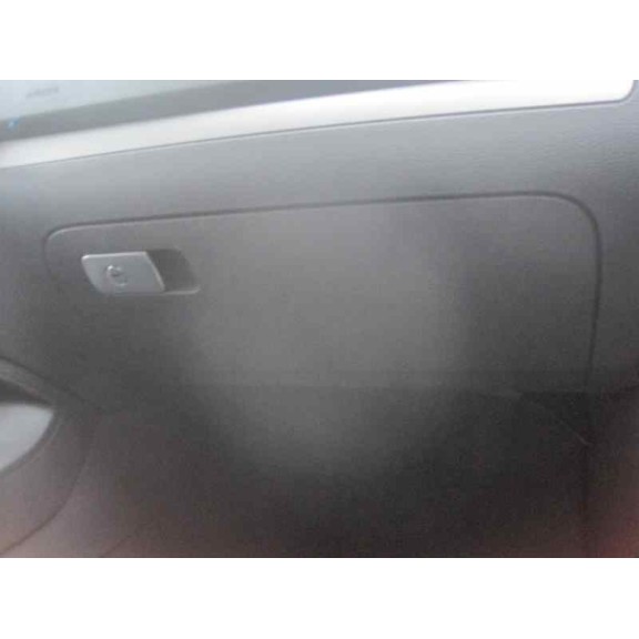 volkswagen golf v berlina (1k1) del año 2005