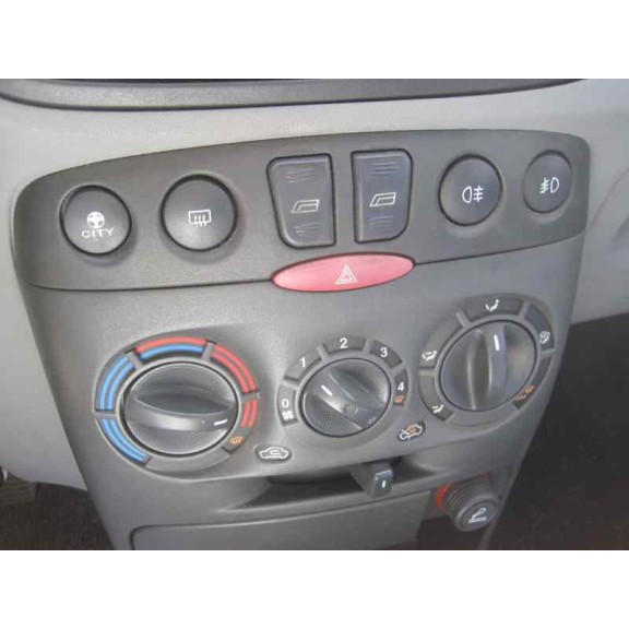 fiat punto berlina (188) del año 2002