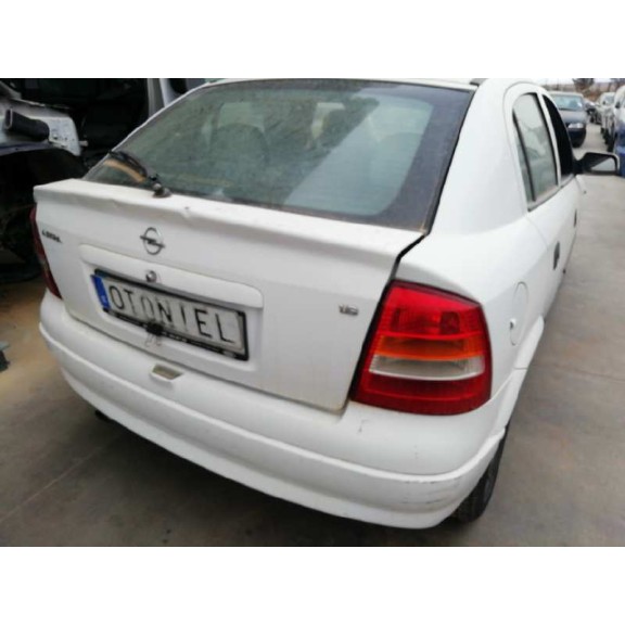opel astra g berlina del año 2003