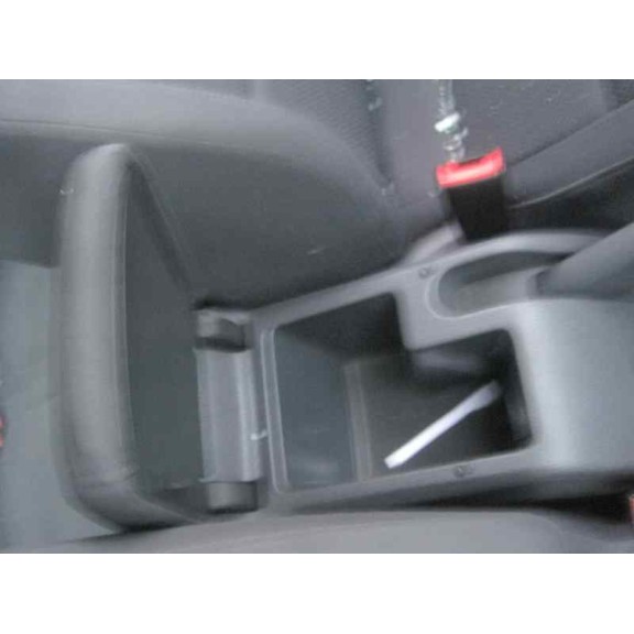 volkswagen golf v berlina (1k1) del año 2005