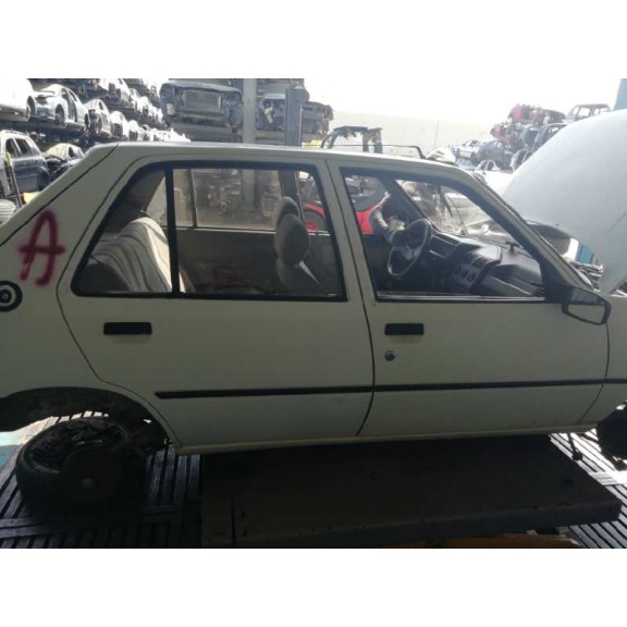 peugeot 205 berlina del año 1992