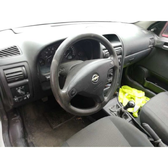 opel astra g berlina del año 2003