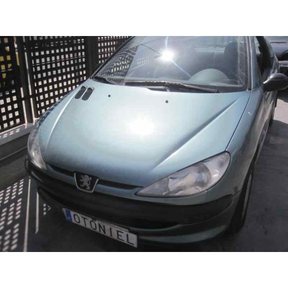 peugeot 206 berlina del año 2000